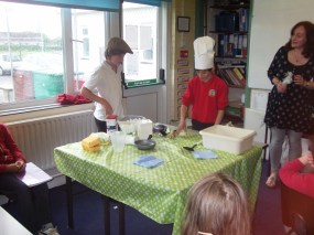 Wendy White with Year 6 Narrators and Actors at Ysgol y Castell, Kidwelly